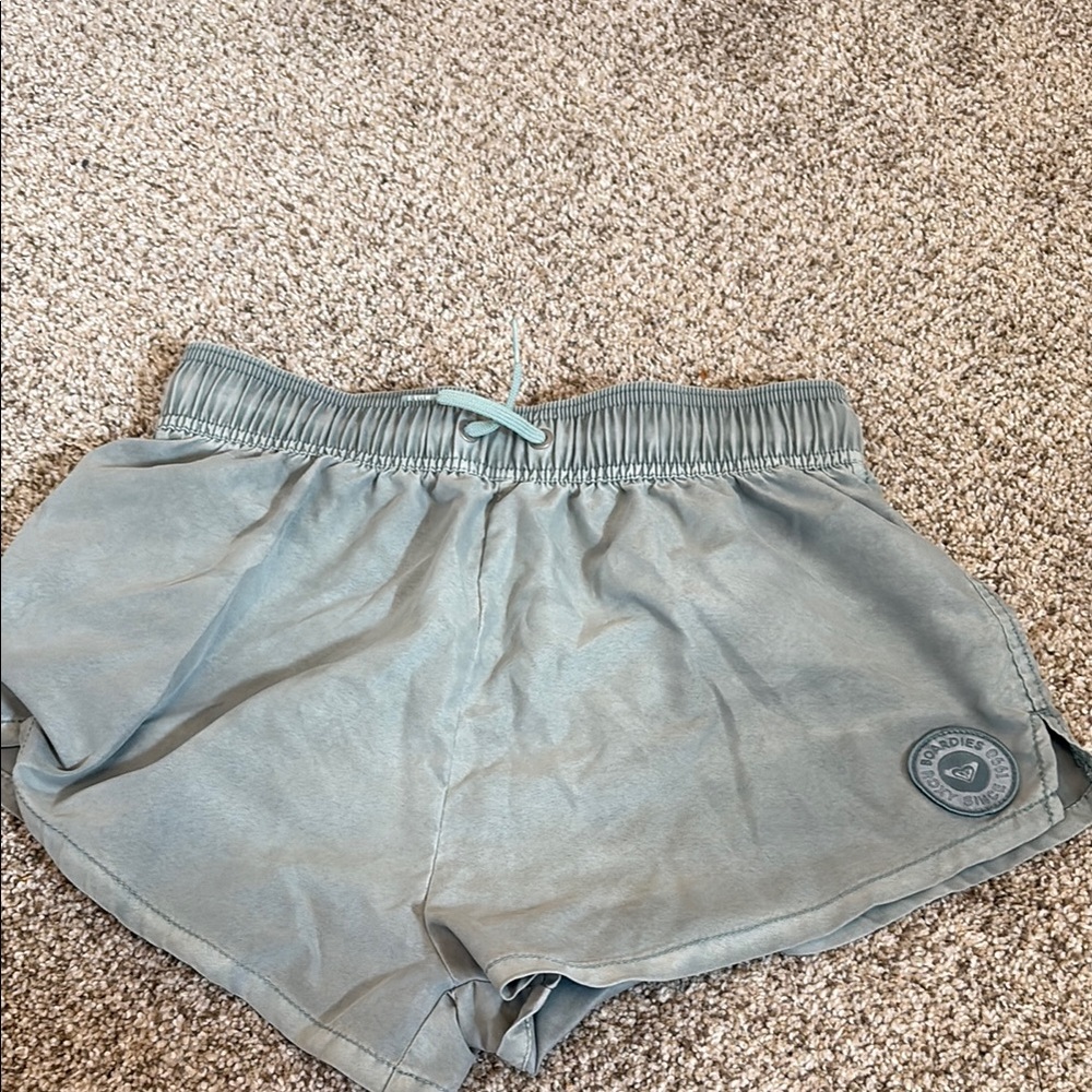 Roxy Gray Athletic Shorts with Elastic Waistband